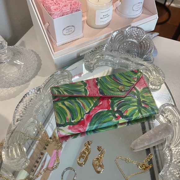 Lilly Pulitzer Sunglass Case - Picture 3 of 4